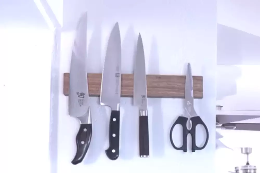 Are Magnetic Knife Holders Safe?