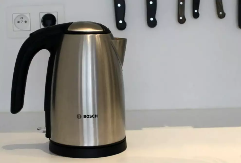 How Do You Clean The Inside Of An Electric Kettle? Kitchenzoes