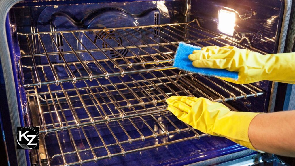 How to clean an oven without oven cleaner